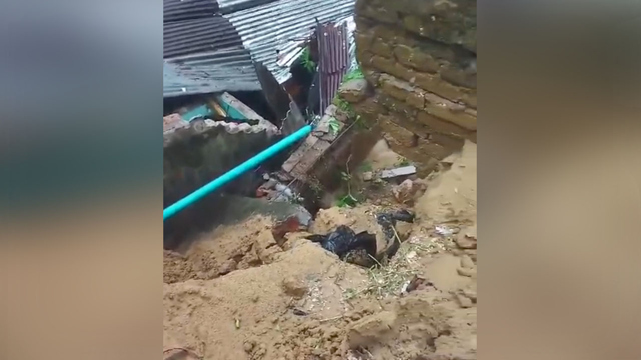 চট্টগ্রামে দেয়ালধসে যুবকের মৃত্যু, আহত ৪