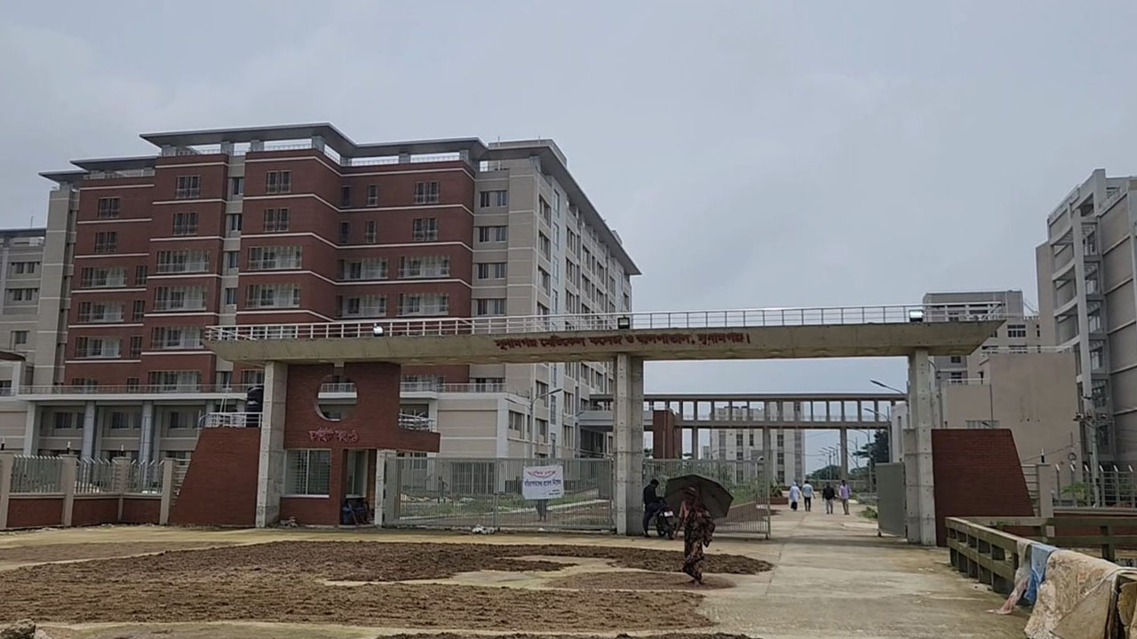 সুনামগঞ্জ মেডিকেল কলেজে অচলাবস্থা