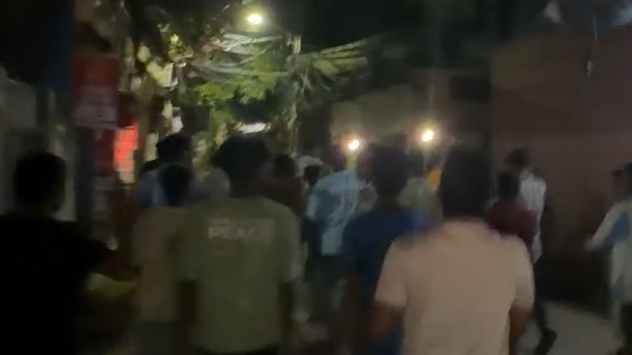 মাদ্রাসাছাত্রকে ধর্ষণের অভিযোগে উত্তপ্ত ফার্মগেট