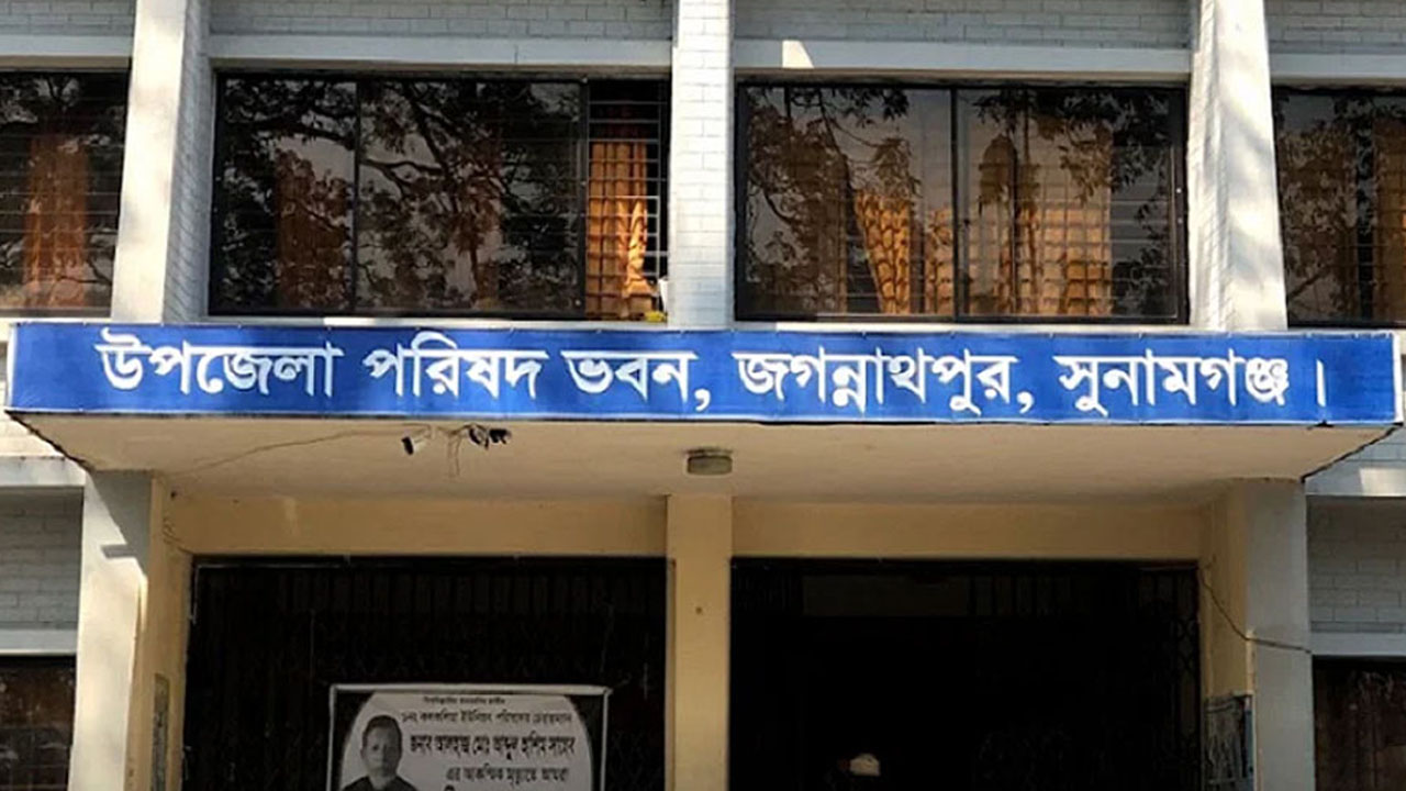 ‘ছেলে আমার সবকিছু সর্বনাশ করে দিয়েছে’
