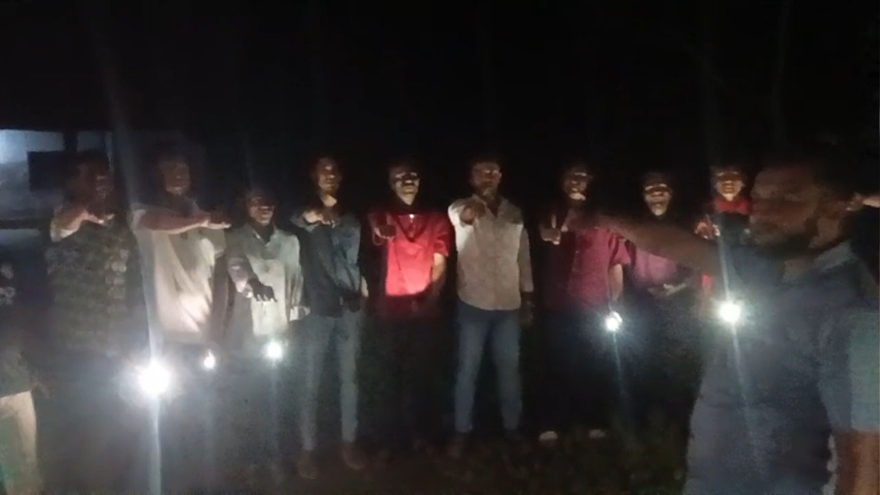 শেখ হাসিনাকে দেশে ফিরিয়ে আনার দাবিতে যুবলীগ-ছাত্রলীগের শপথ