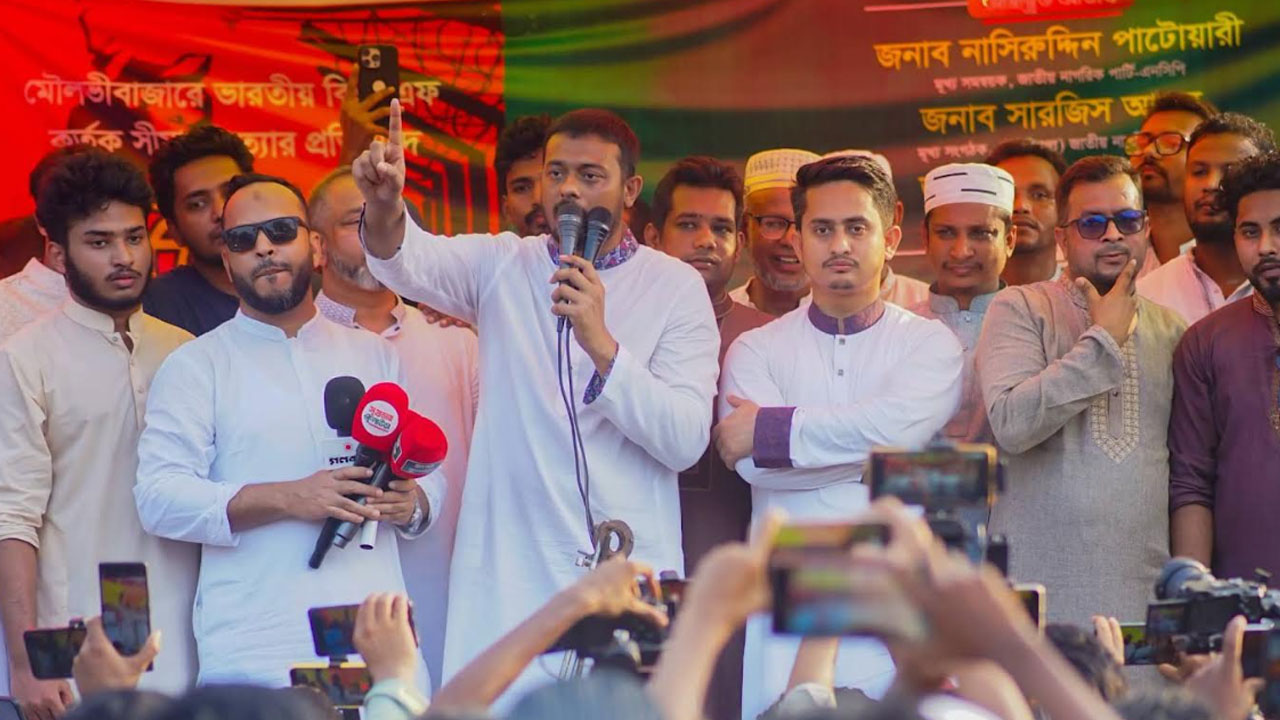 সীমান্তে নিহতদের একমাত্র পরিচয় তারা বাংলাদেশি: নাসীরুদ্দীন 