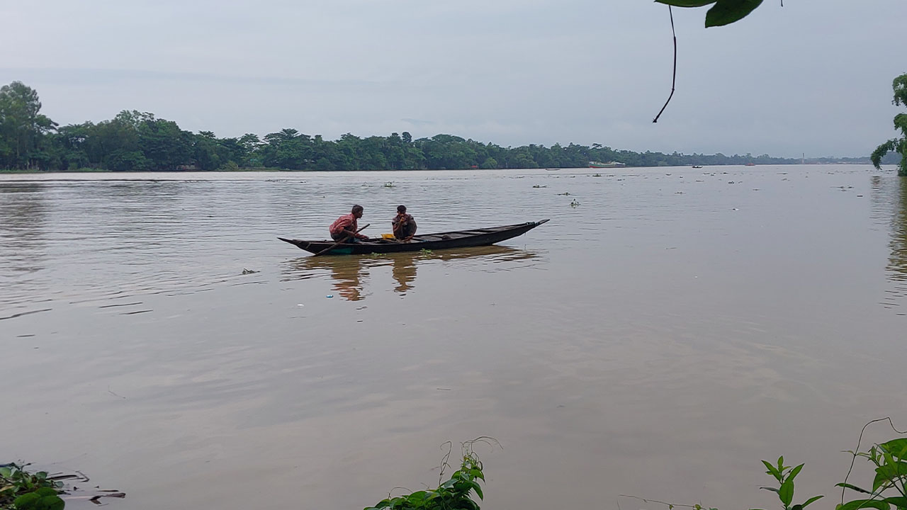 সুনামগঞ্জে কমছে নদনদীর পানি