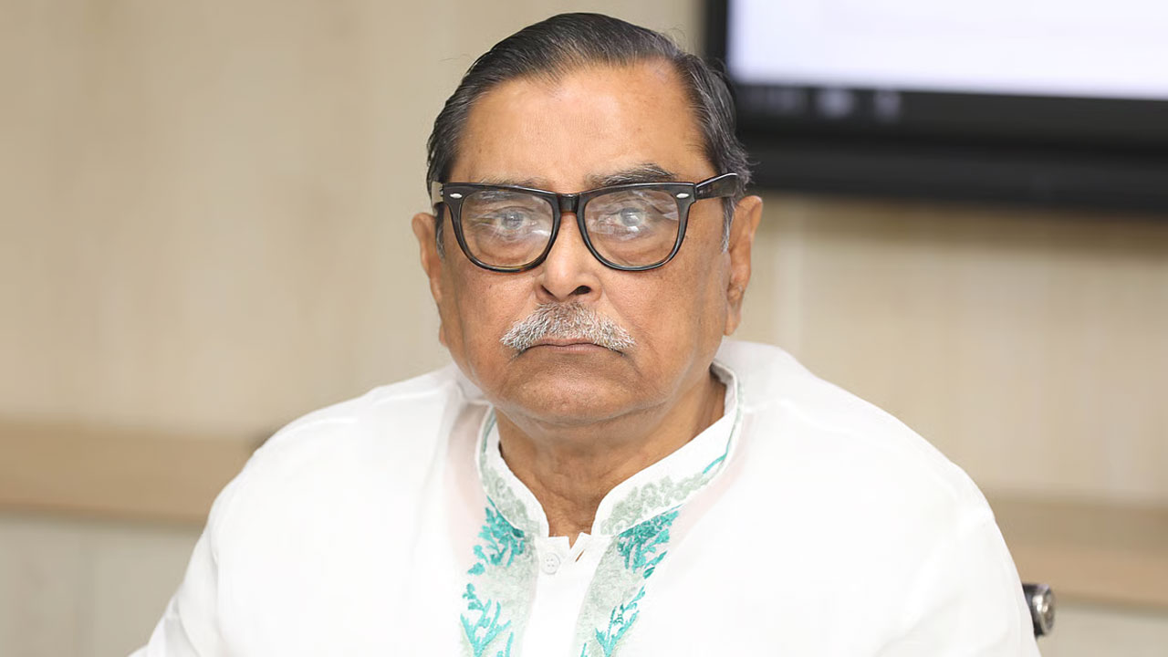 শিক্ষক নিয়োগে দুর্নীতির মামলায় মেনন গ্রেপ্তার