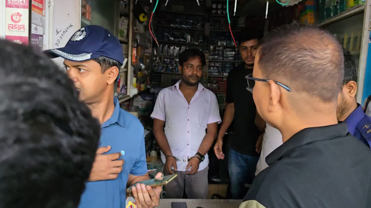 মোবাইল ব্যাংকিংয়ের আড়ালে আলালের অনলাইন জুয়ার নেটওয়ার্ক