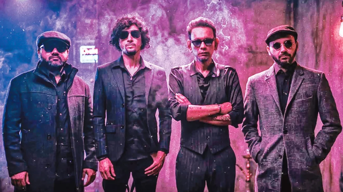অর্থহীন ব্যান্ডের নতুন লাইনআপ।