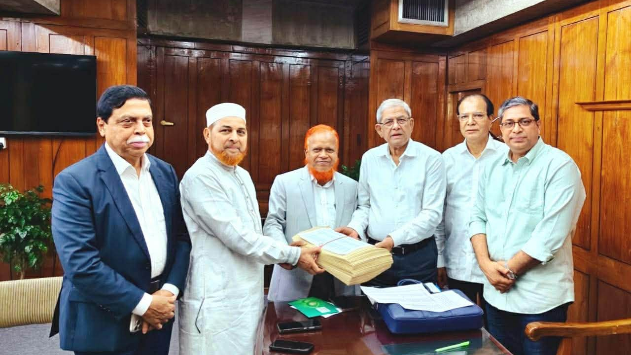 বিরোধীদলীয় এমপিদের অনুকূলে ধর্মীয় ও সামাজিক প্রতিষ্ঠানের উন্নয়নে বিশেষ বরাদ্দ