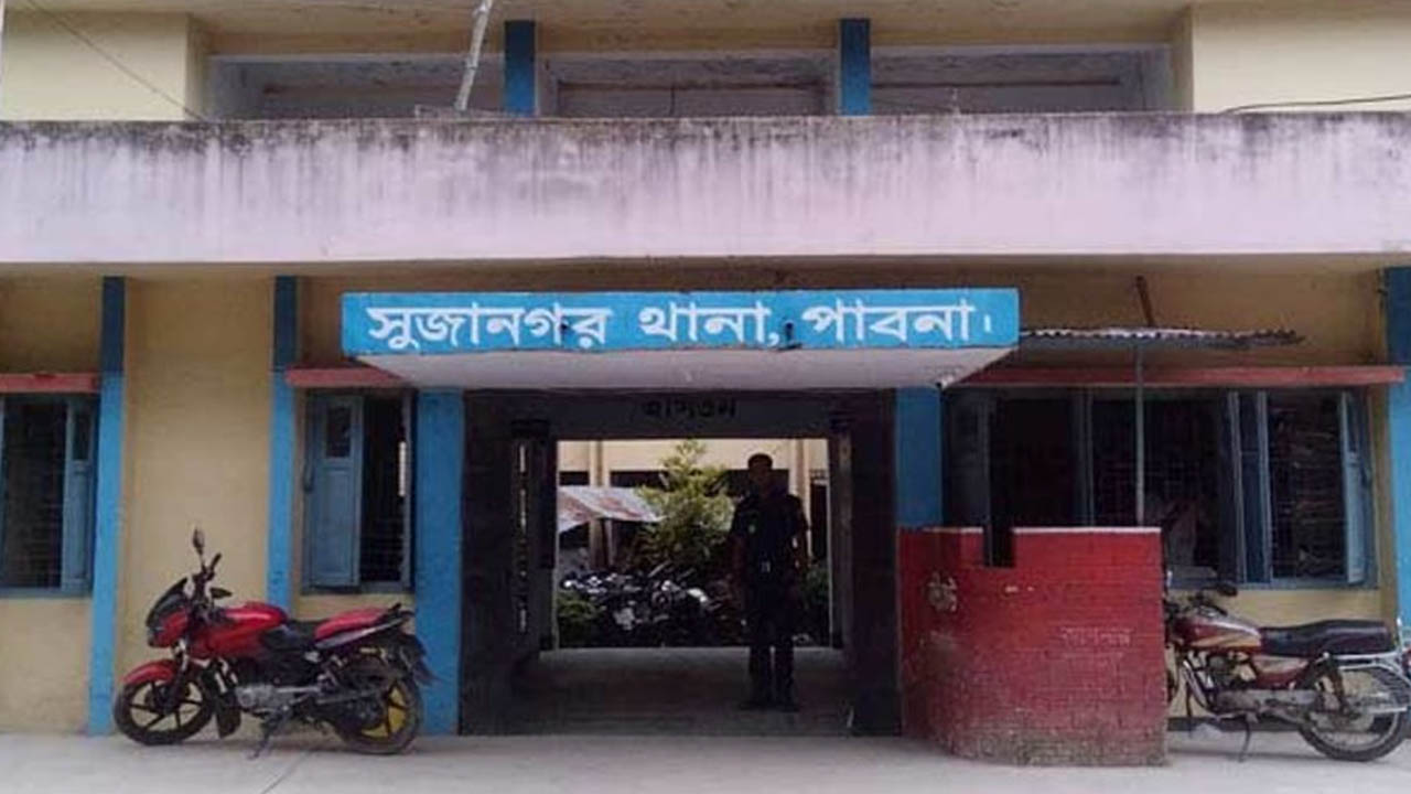 মাইকে ঘোষণা দিয়ে পুলিশের ওপর হামলা, আ.লীগের ১১ নেতাকর্মী গ্রেপ্তার