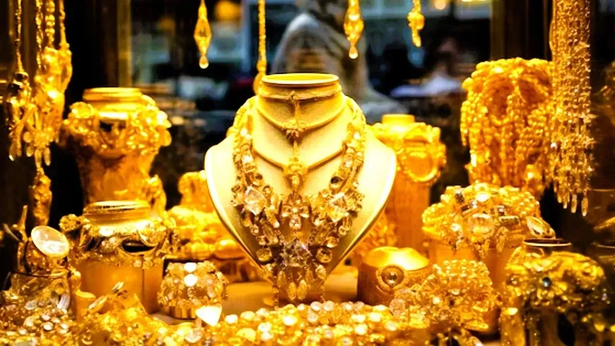 Gold prices drop further in Bangladesh market