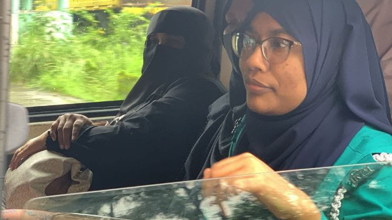 বিদেশযাত্রায় আদালতের নিষেধাজ্ঞা, সিলেট বিমানবন্দরে যুক্তরাজ্যপ্রবাসী নারী আটক