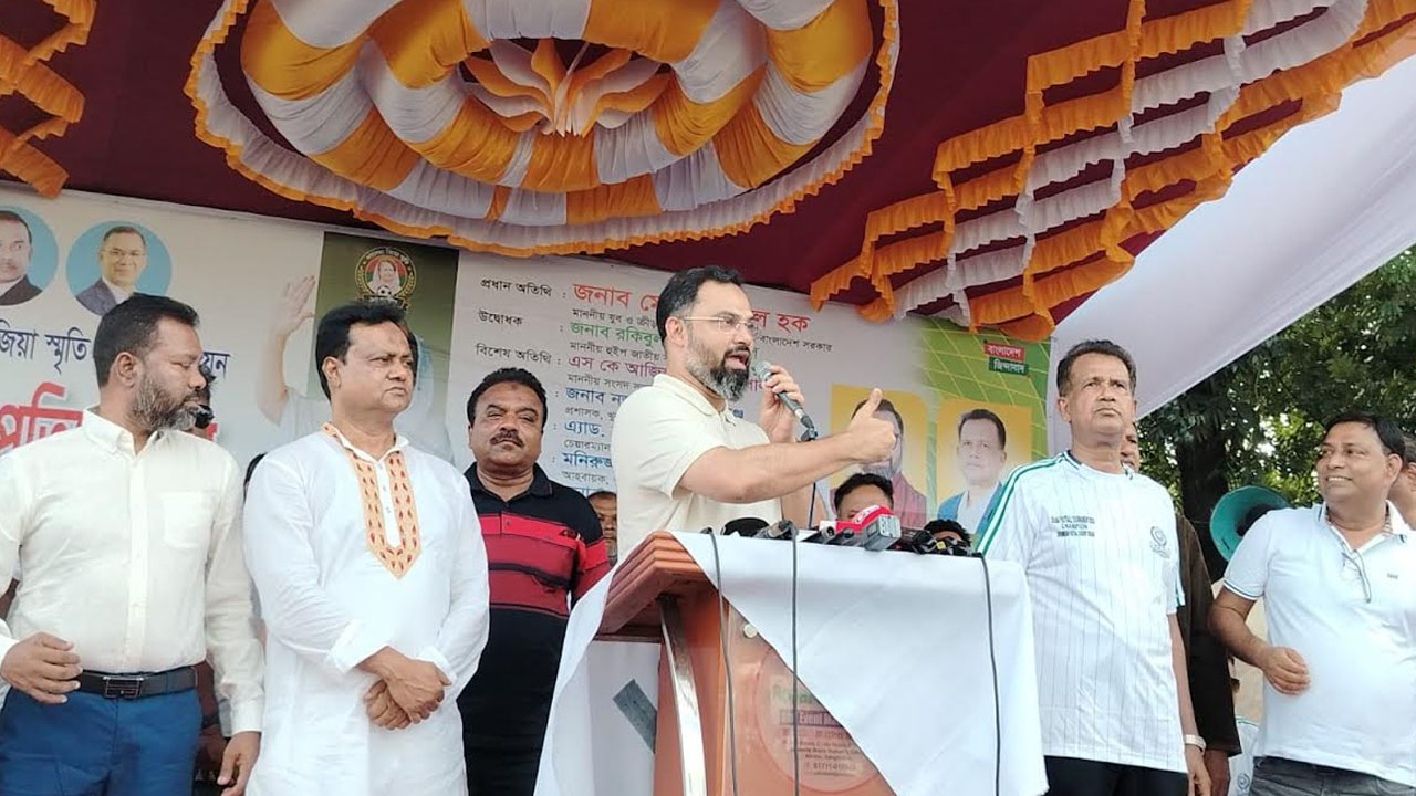 খেলাধুলাকে পেশা হিসেবে প্রতিষ্ঠায় কাজ করছে সরকার: ক্রীড়া প্রতিমন্ত্রী