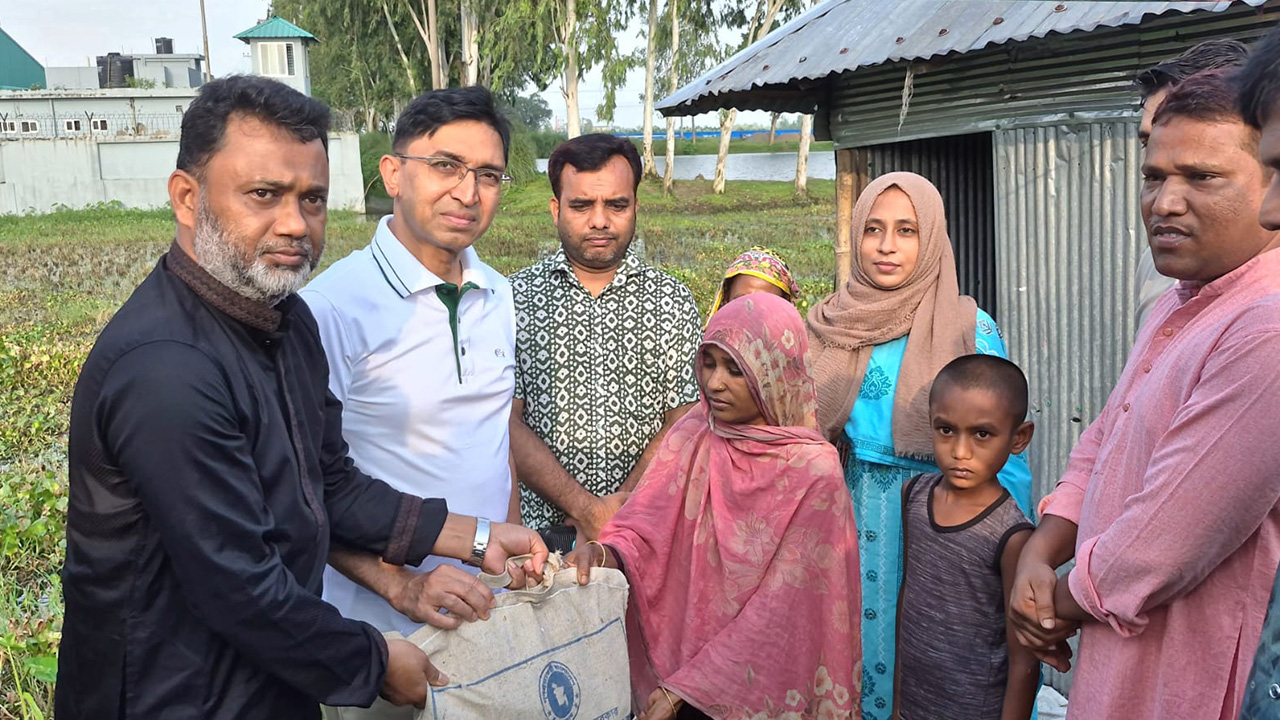 এশিয়া পোস্টে সংবাদ প্রকাশের পর নিরবের পাশে নীলফামারী জেলা প্রশাসক