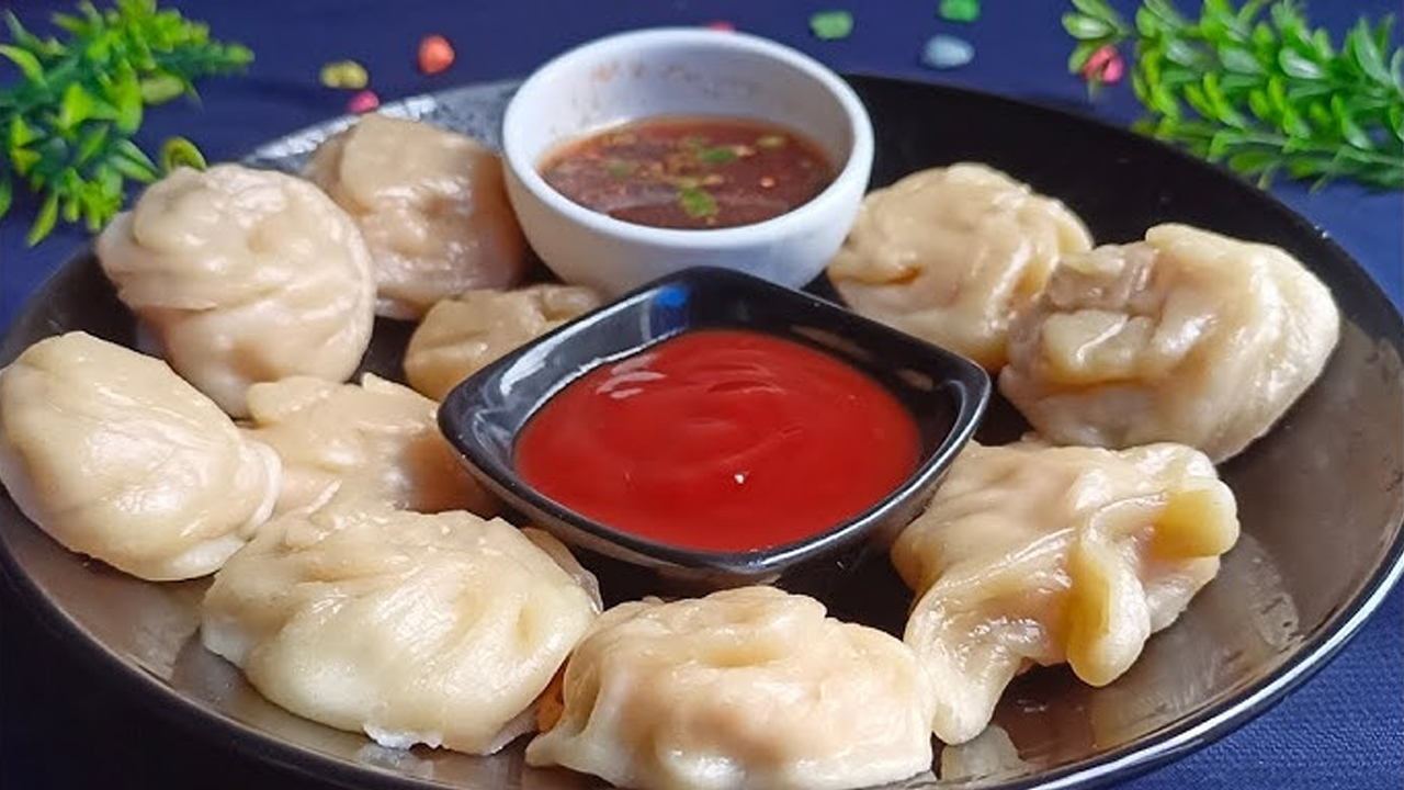 ঘরেই তৈরি করুন রেস্তোরাঁর মতো মজাদার মোমো