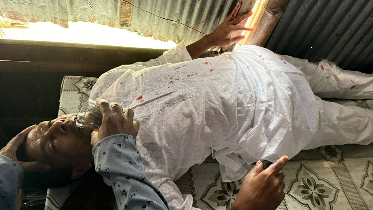 সমাবেশে যাওয়ার পথে বাগেরহাটে জামায়াতের নেতাকর্মীদের ওপর হামলা, আহত ৬