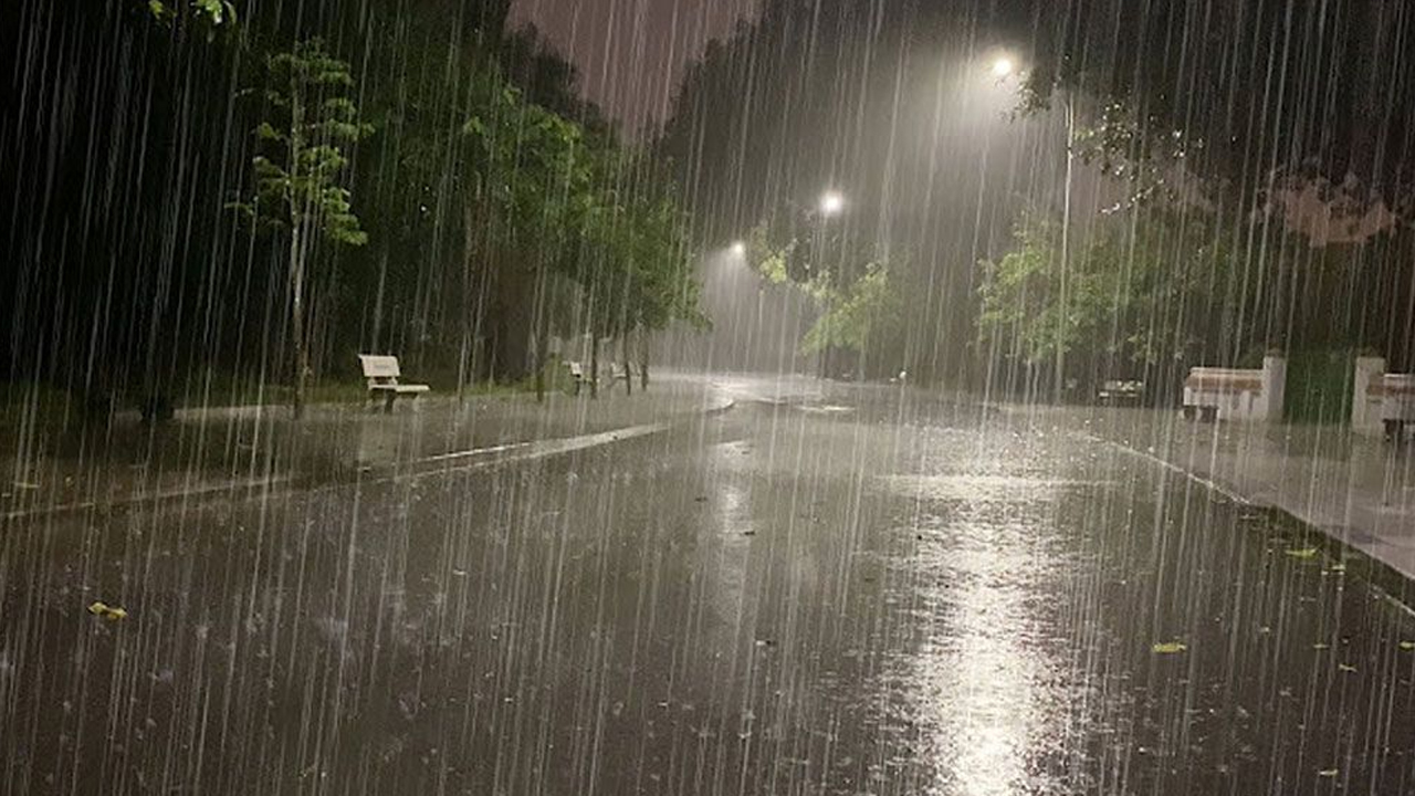 সকালের মধ্যে ঝড়-বৃষ্টি হতে পারে যেসব অঞ্চলে