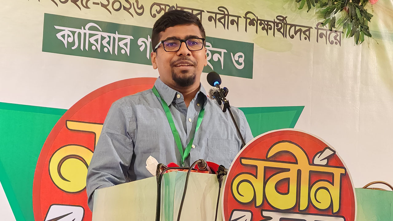 শেখ হাসিনা ভারতে বসে বিষধর সাপের মতো উঁকিঝুঁকি মারে: শিবির সভাপতি