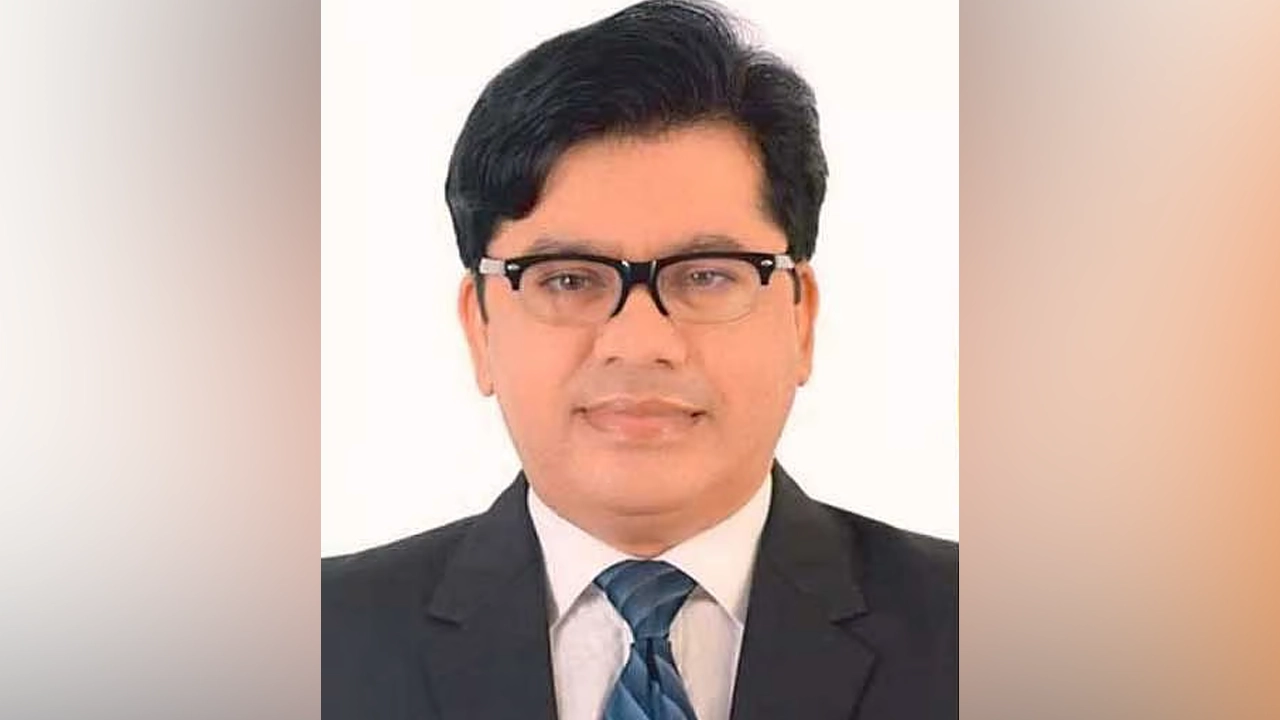 নারীর সঙ্গে ভিডিও ভাইরালের পর বিআইডব্লিউটিএ কর্মকর্তা বরখাস্ত