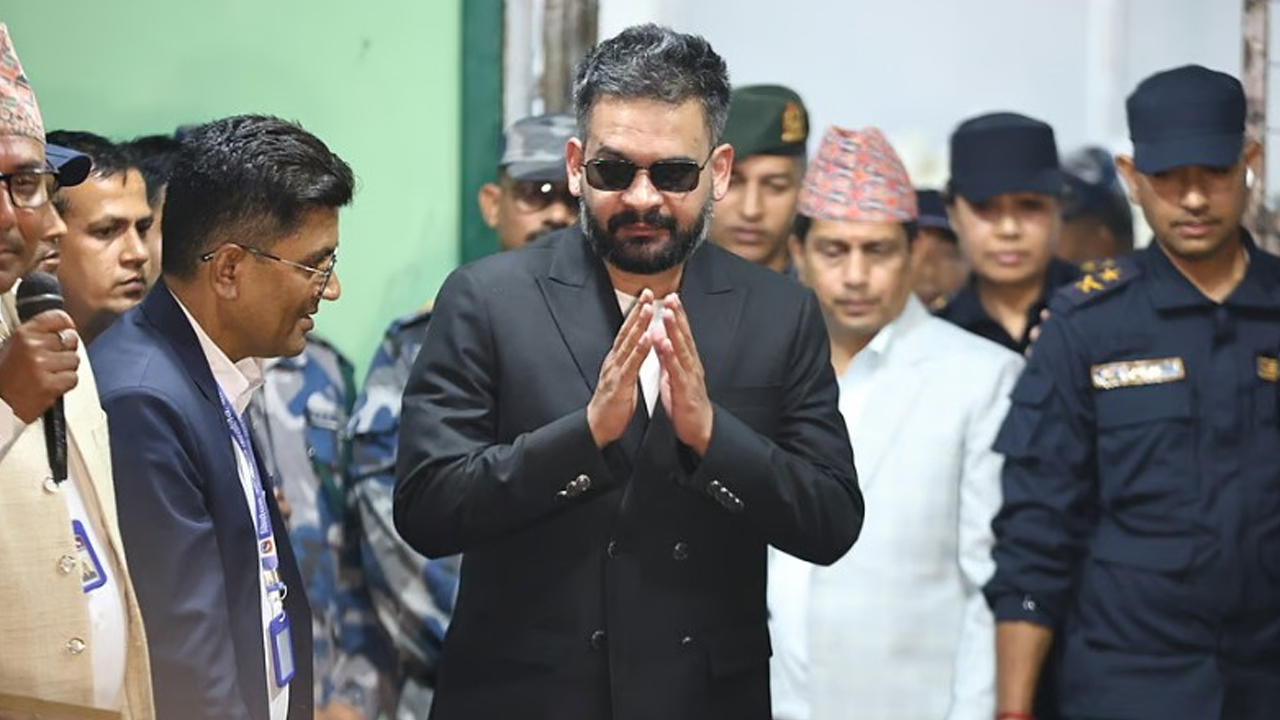 আবারও বিক্ষোভে উত্তাল নেপাল, বালেন শাহের পদত্যাগ দাবি