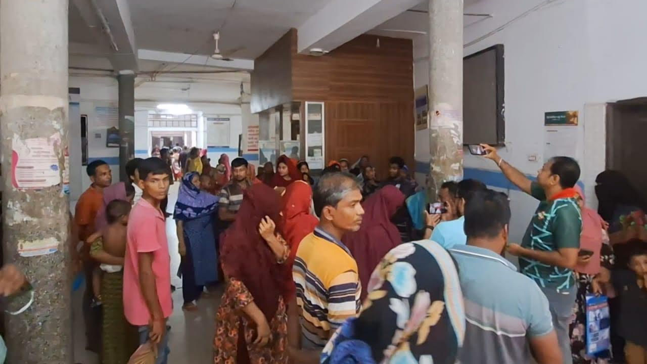 ফুটবল খেলা নিয়ে বিরোধ, বৃদ্ধকে কুপিয়ে হত্যা