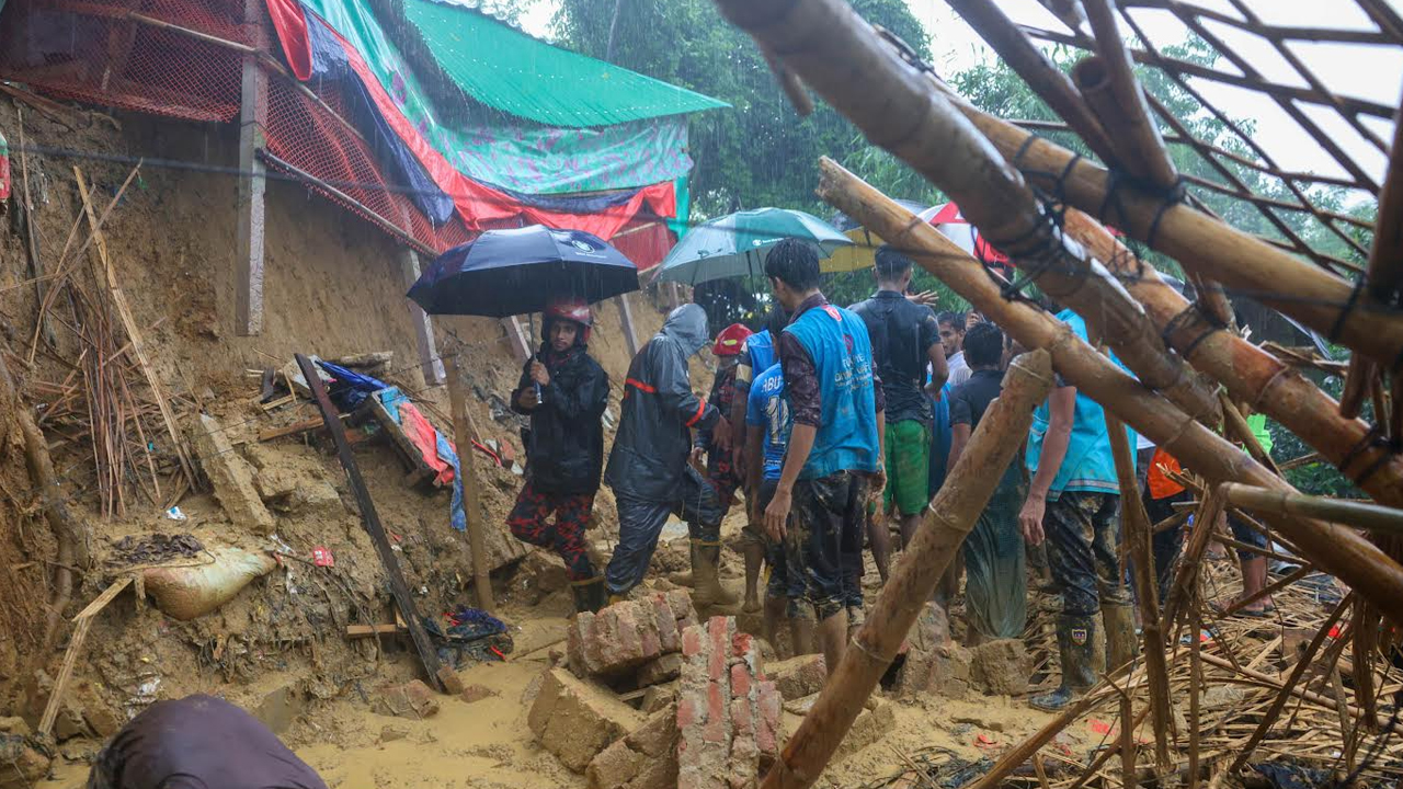 কক্সবাজারে বাড়ছে পাহাড়ধস, নেপথ্যে যত কারণ