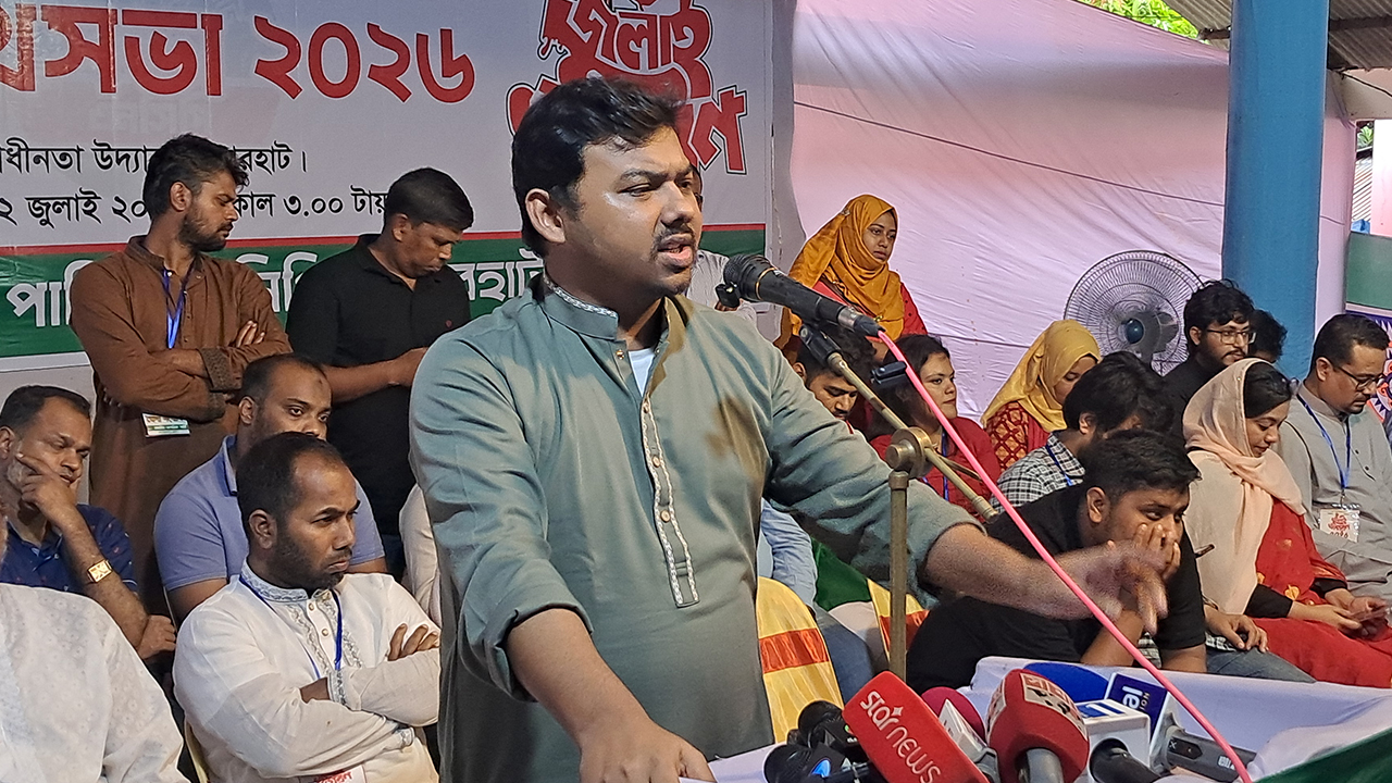 শেখ হাসিনার দাফন বাংলাদেশে হবে না: সারোয়ার তুষার