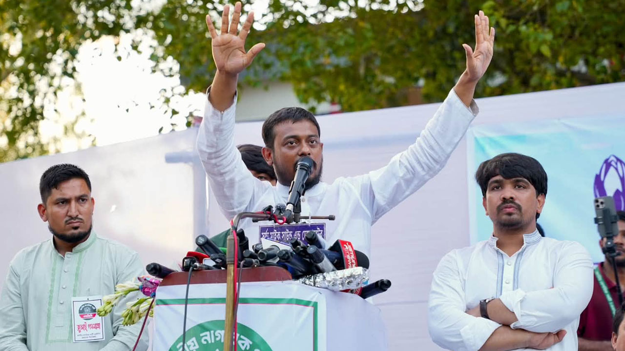 সংস্কারে ব্যর্থ হলে জনগণ পঙ্গপালের মতো সংসদ ঘেরাও করবে: নাসীরুদ্দীন