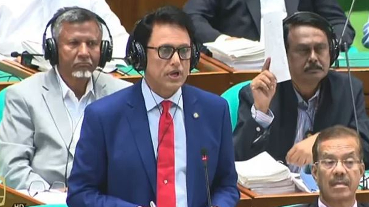 ক্ষতিগ্রস্ত শিক্ষার্থীদের প্রয়োজনে ফের পরীক্ষা নেওয়া হবে: শিক্ষামন্ত্রী