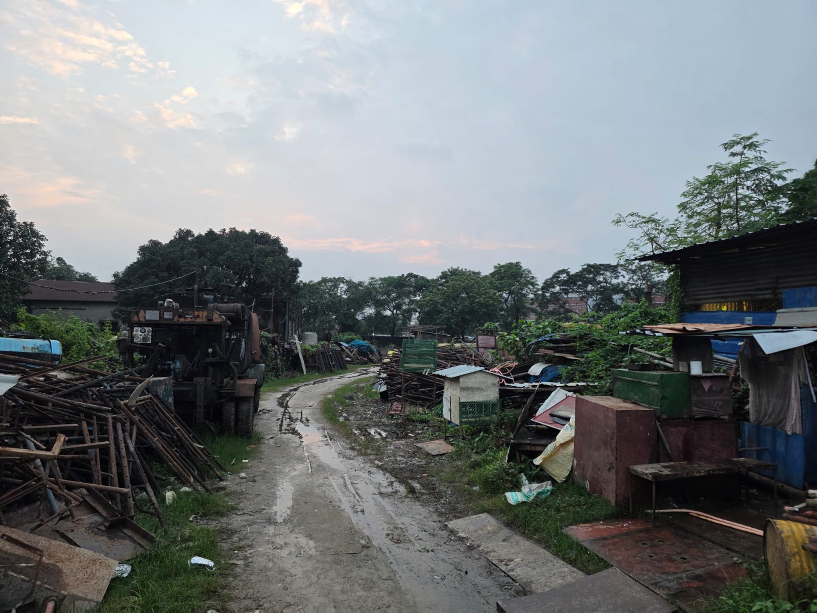 ইস্টার্ন হাউজিংয়ের দখল করা জমি।
