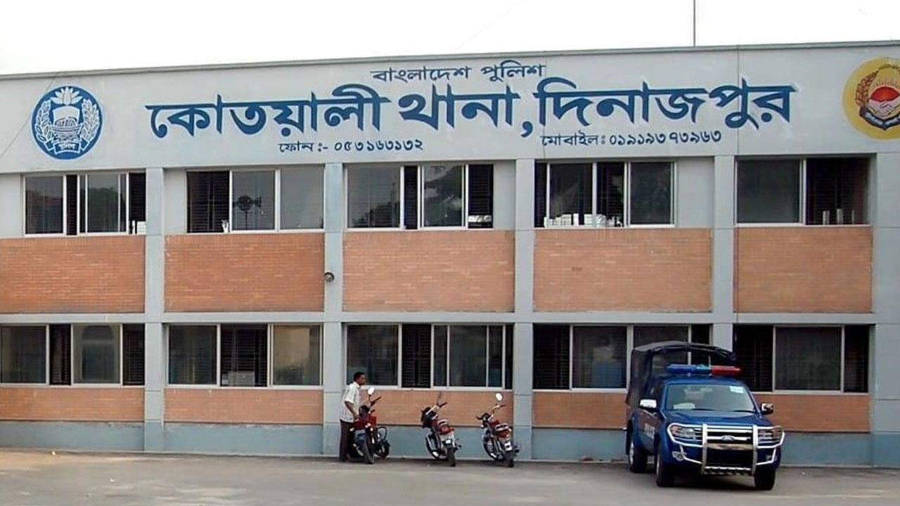 দিনাজপুরে ট্রাকের ধাক্কায় একজনের মৃত্যু