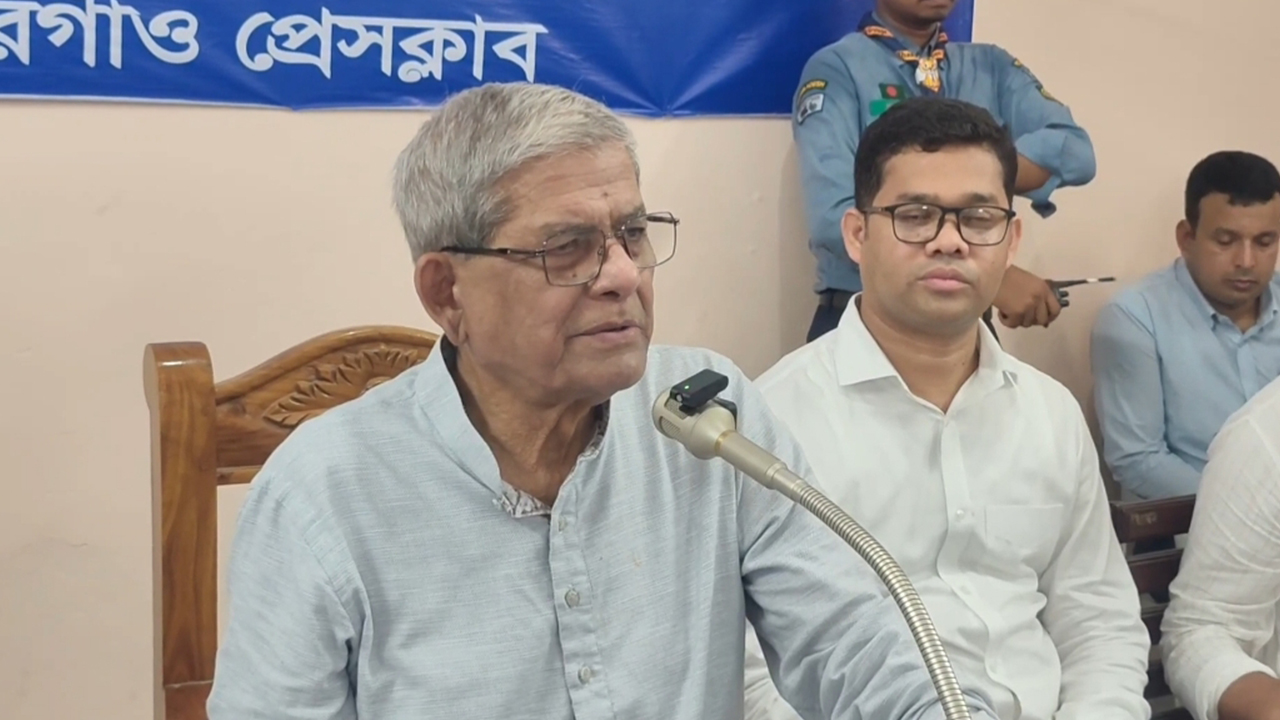 সাংবাদিকরা সাদাকে সাদা, কালোকে কালো বলবেন: এলজিআরডি মন্ত্রী