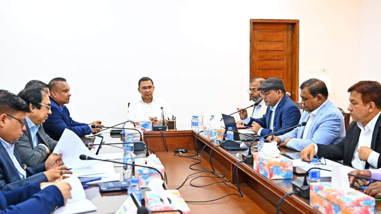 কার্বন নিঃসরণ কমিয়ে কার্বন ক্রেডিট বাড়াতে প্রধানমন্ত্রীর বৈঠক