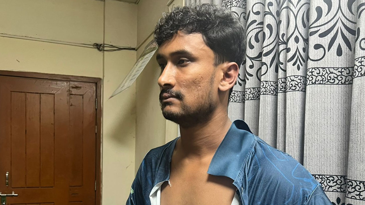 বেরোবিতে ছাত্রলীগ নেতাকে মারধরের পর পুলিশে দিল ছাত্রদল