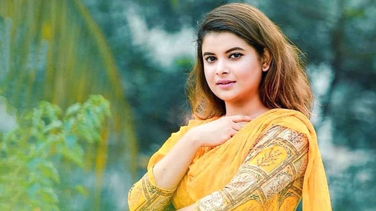 কেউ আমাকে খারাপ প্রস্তাব দেওয়ার সাহস পায়নি: শবনম ফারিয়া