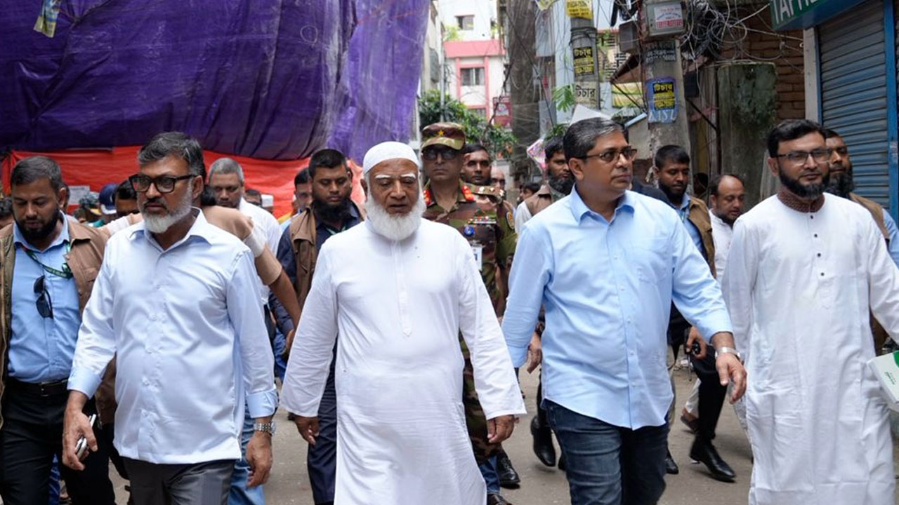 ঢাকা-১৫ আসনের সমস্যা সমাধানে সরকারি-বিরোধী দল এক মঞ্চে
