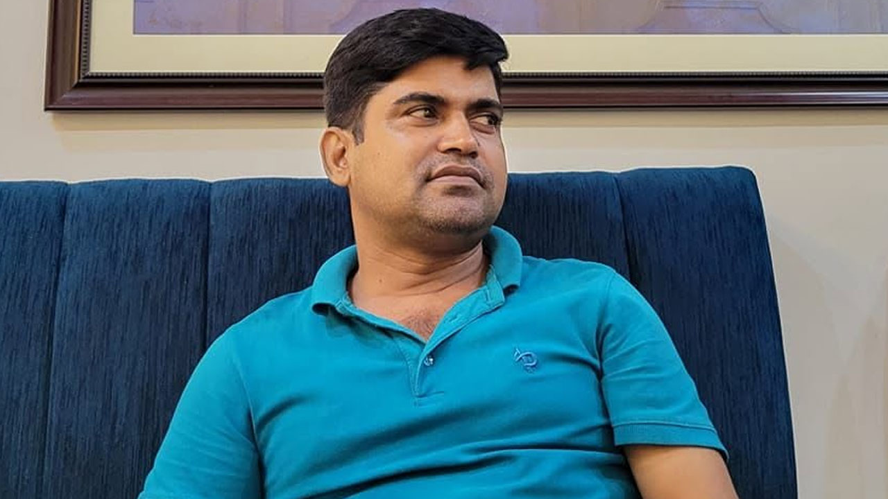 ‘আওয়ামী লীগ করার কারণে প্রতিদিন ১০টা জুতার বাড়ি আমার প্রাপ্য’
