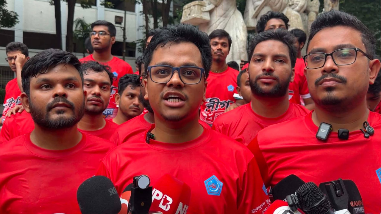 গণঅভ্যুত্থানে ঢাবির হল থেকে ছাত্রলীগকে তাড়িয়ে বের করেছিলাম: এস এম ফরহাদ