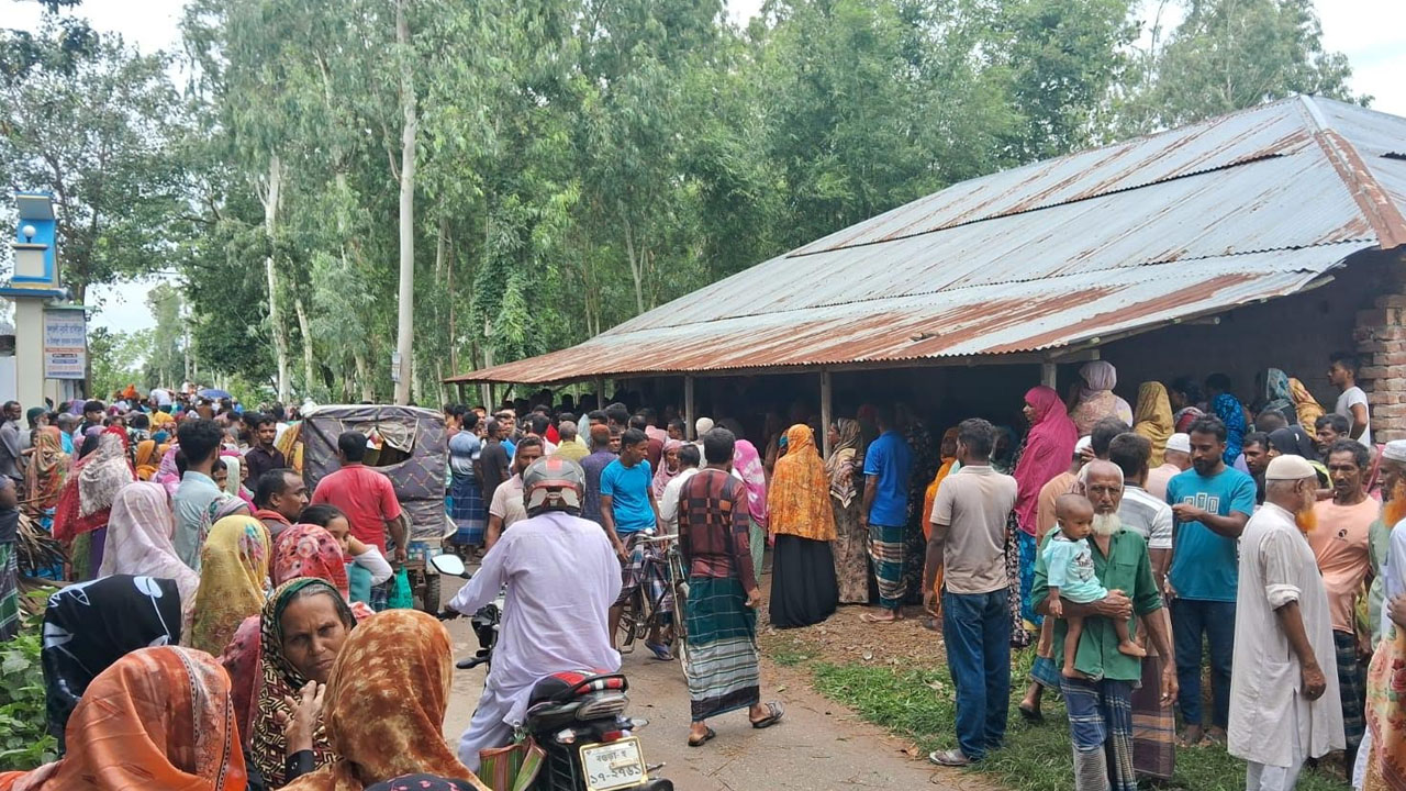 বগুড়ায় মিল মালিককে হাত-পা বেঁধে হত্যা
