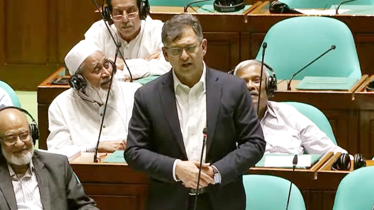 অন্তর্বর্তী সরকারের দুর্নীতি তদন্তে প্রধানমন্ত্রীকে স্বরাষ্ট্রমন্ত্রীর অনুরোধ
