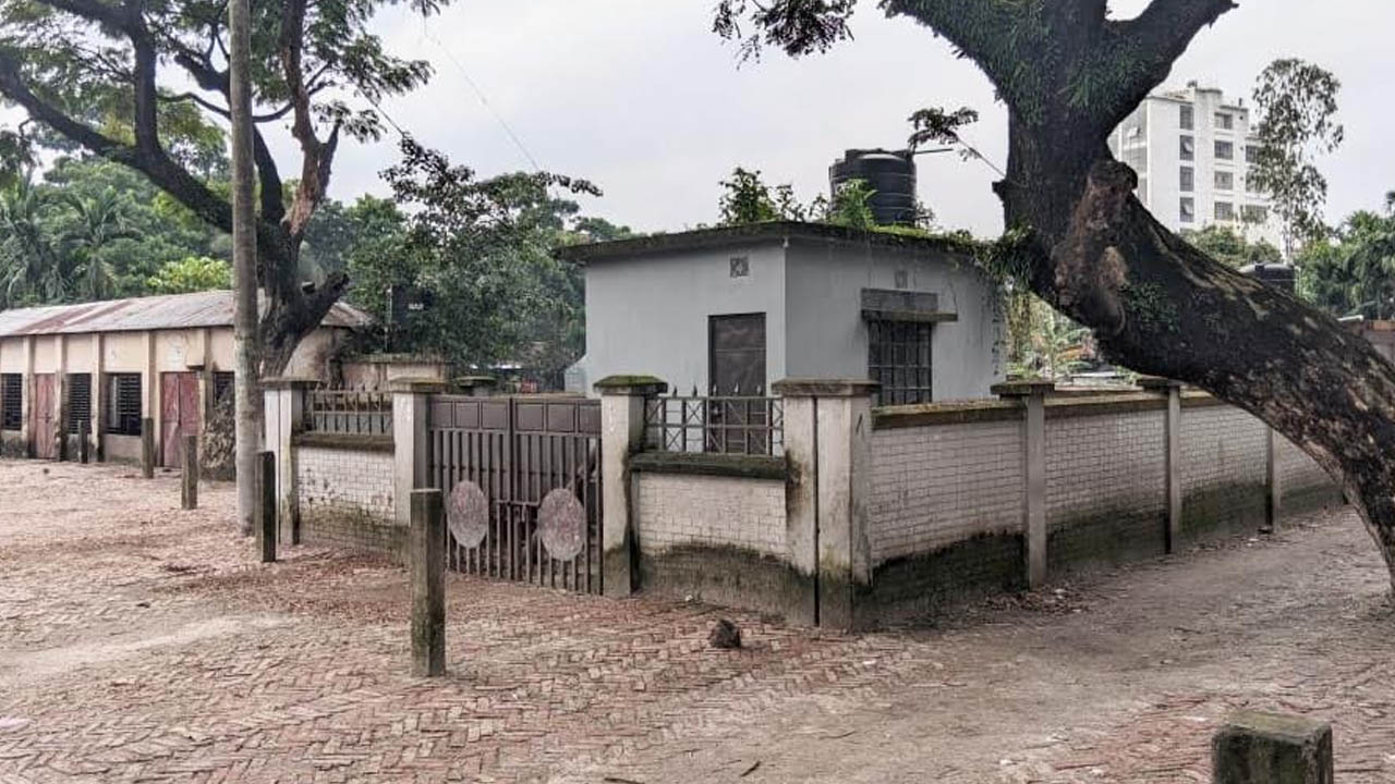 তিন বছরেও চালু হয়নি ১১ কোটির প্রকল্প, ঝুলছে তালা