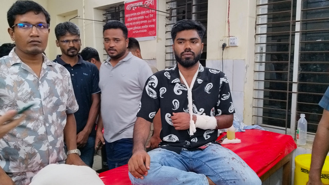 মাদকের বিরুদ্ধে প্রতিবাদ করায় ছাত্রদল নেতার ওপর হামলা