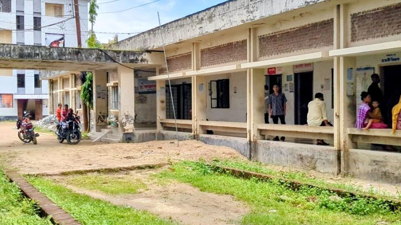 লক্ষ্মীছড়ি উপজেলা স্বাস্থ্য কমপ্লেক্স। ছবি: এশিয়া পোস্ট