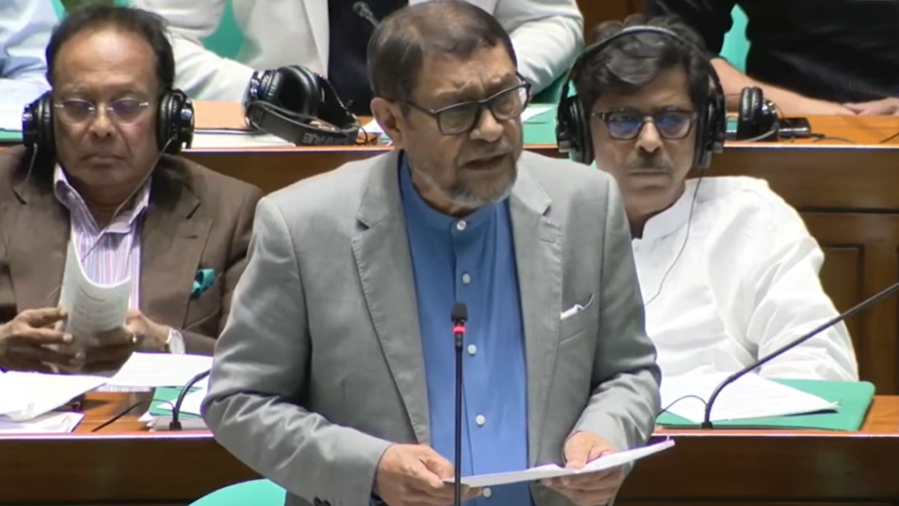ডেঙ্গু মোকাবিলায় লম্বা পাজামা-লুঙ্গি ও ফুলহাতা শার্ট পরার পরামর্শ