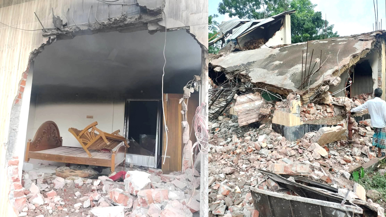 বুলডোজার দিয়ে বাড়িটি গুঁড়িয়ে দেওয়া হয়। ছবি: এশিয়া পোস্ট