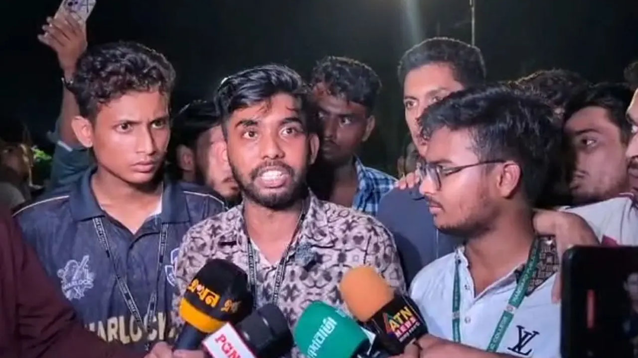 বুধবারের এইচএসএসি পরীক্ষা স্থগিত না হলে মন্ত্রণালয় অভিমুখে ‘লংমার্চের’ ঘোষণা
