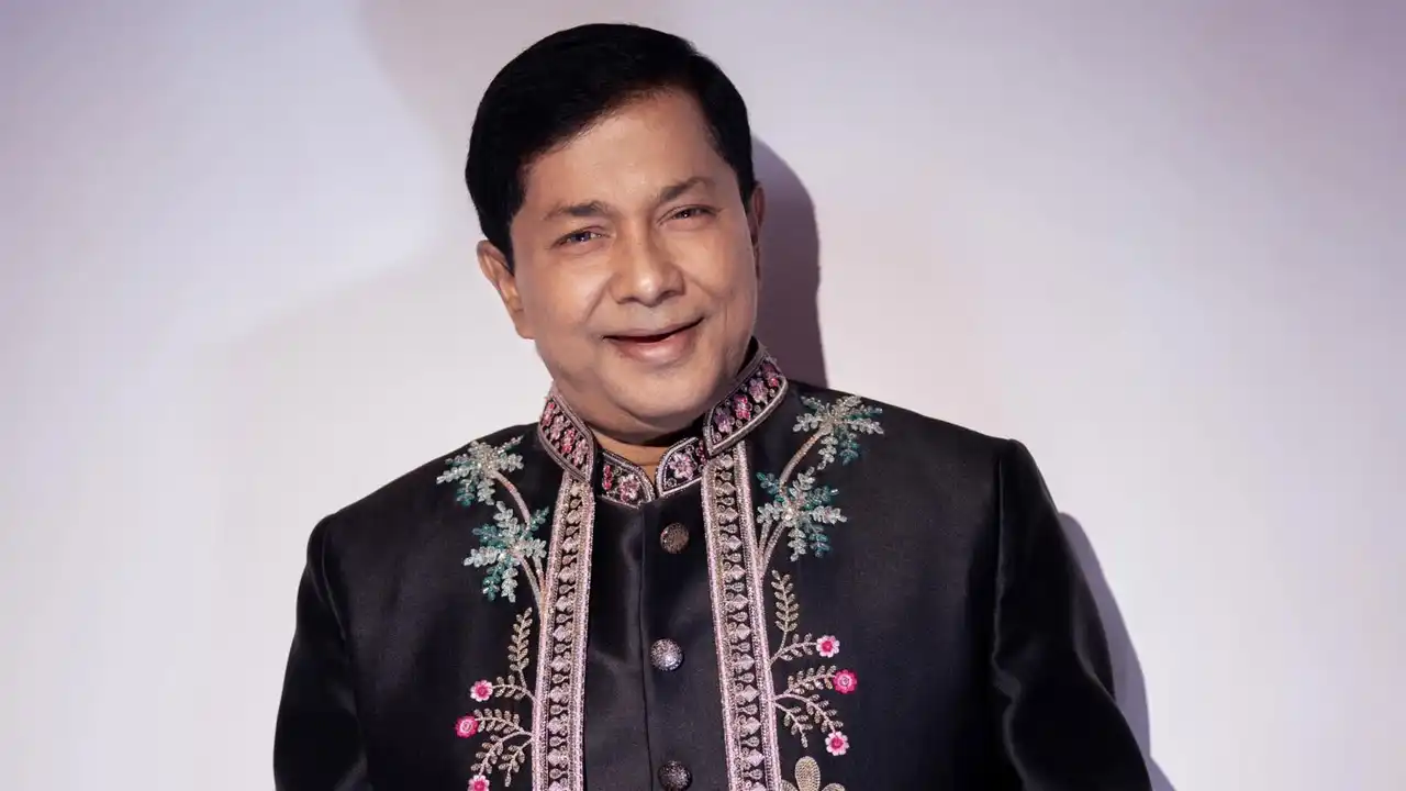 পায়ের ক্ষত নিয়ে ভুগছেন গৌতম সাহা