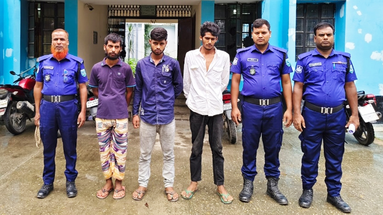 পঞ্চগড়ে মাদক বিক্রির দায়ে তিনজনের ছয় মাসের কারাদণ্ড