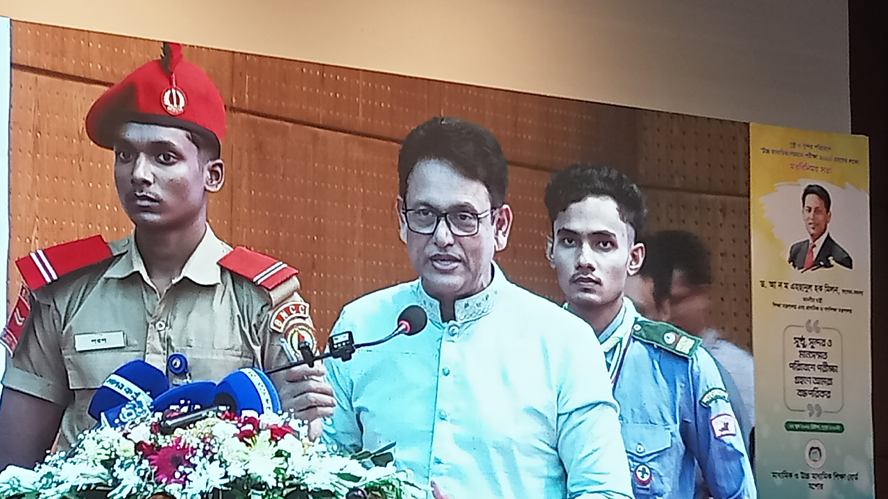 দেশে ৬০ হাজার শিক্ষকের ঘাটতি রয়েছে: শিক্ষামন্ত্রী