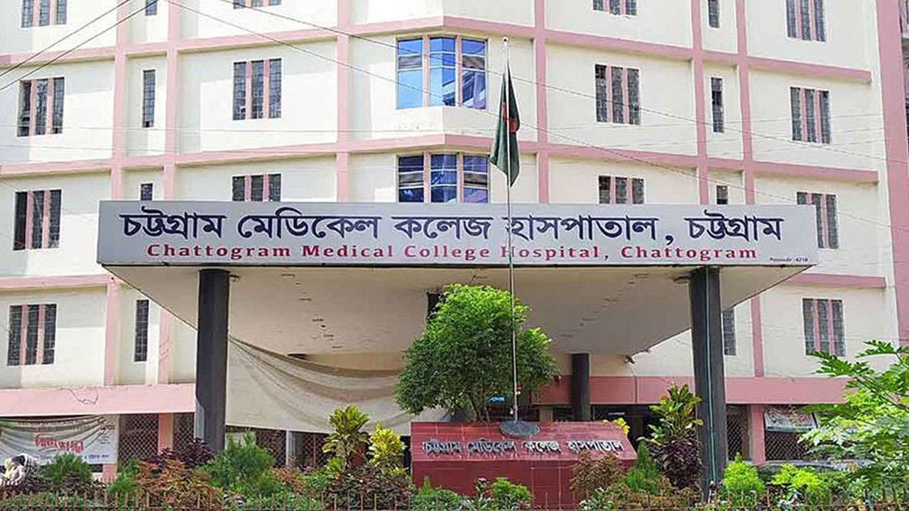 সাড়ে তিন বছর ধরে বিকল চমেকের ম্যামোগ্রাফি যন্ত্র