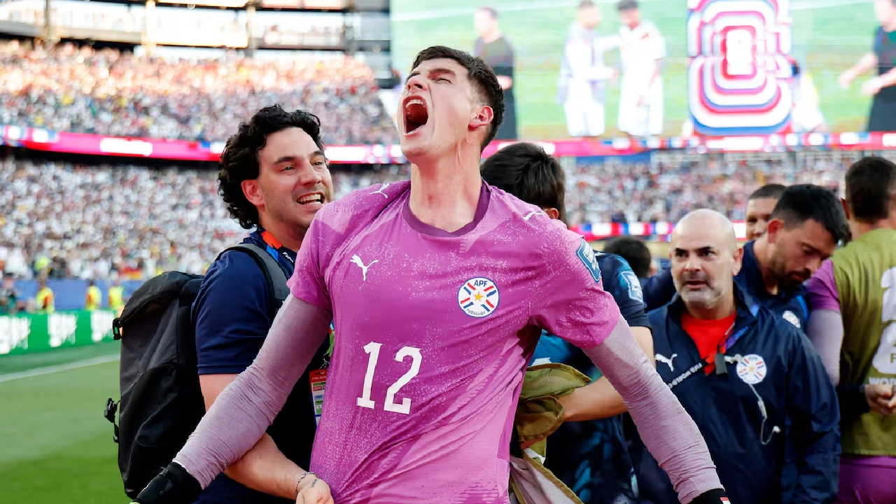 paraguay goalkeeper