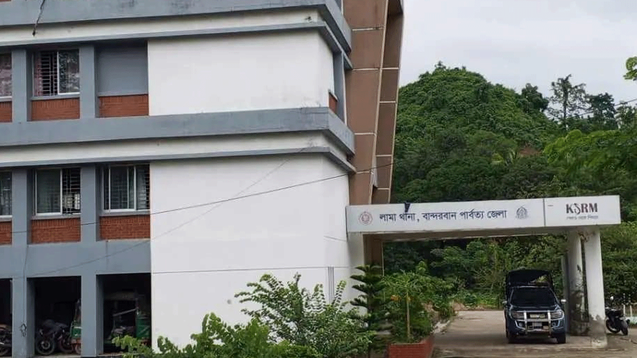 লামায় যুবকের ঝুলন্ত মরদেহ উদ্ধার